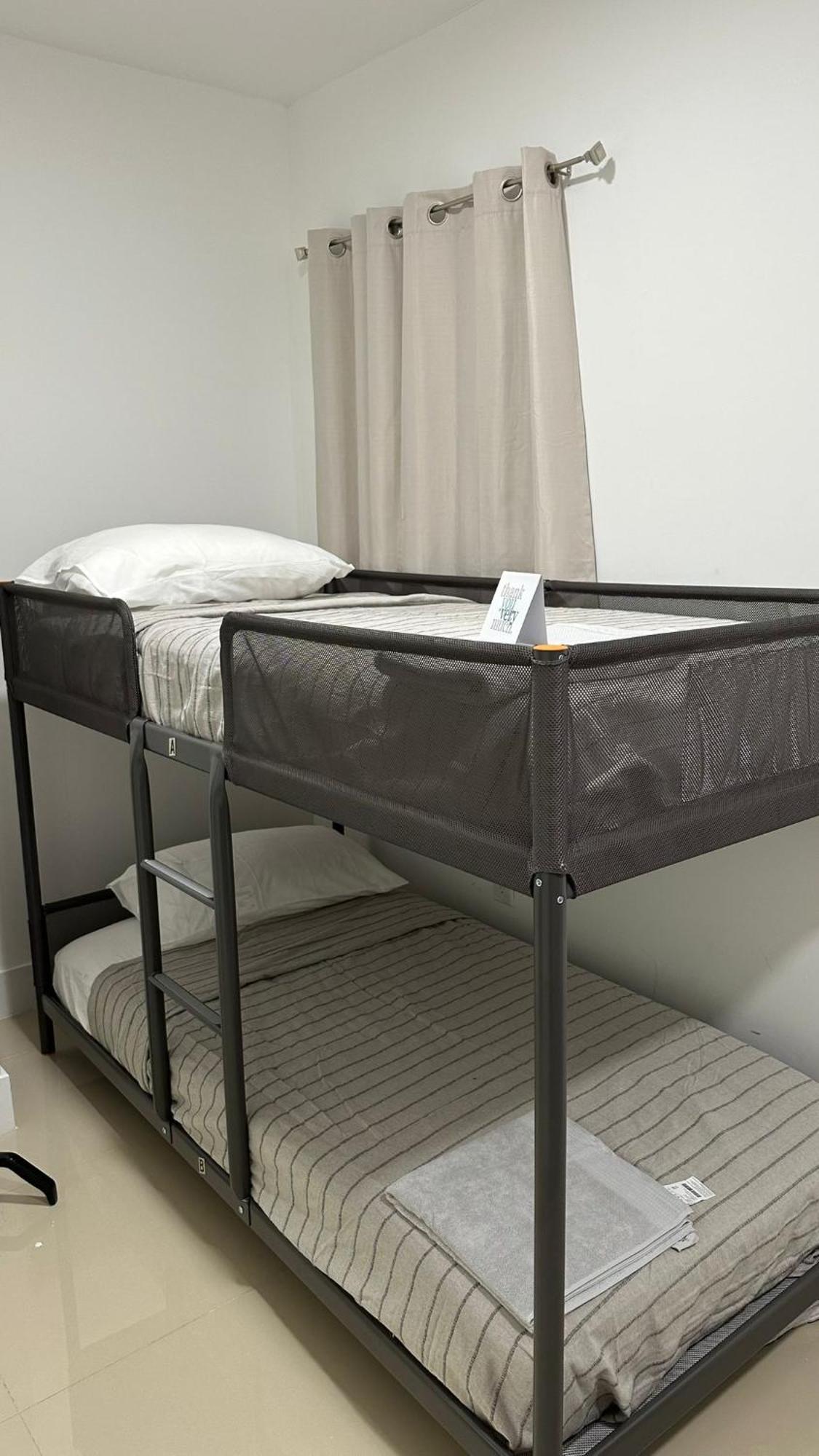 103 Shared For Men Comfortable, Affordable Hostal *